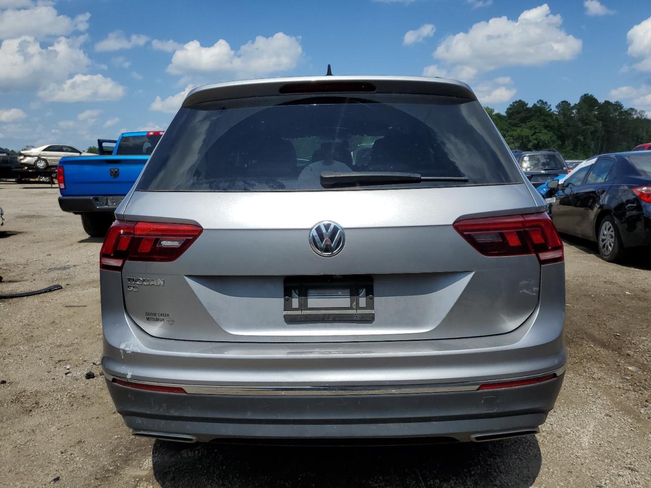 3VV3B7AX5MM008692 2021 Volkswagen Tiguan Se