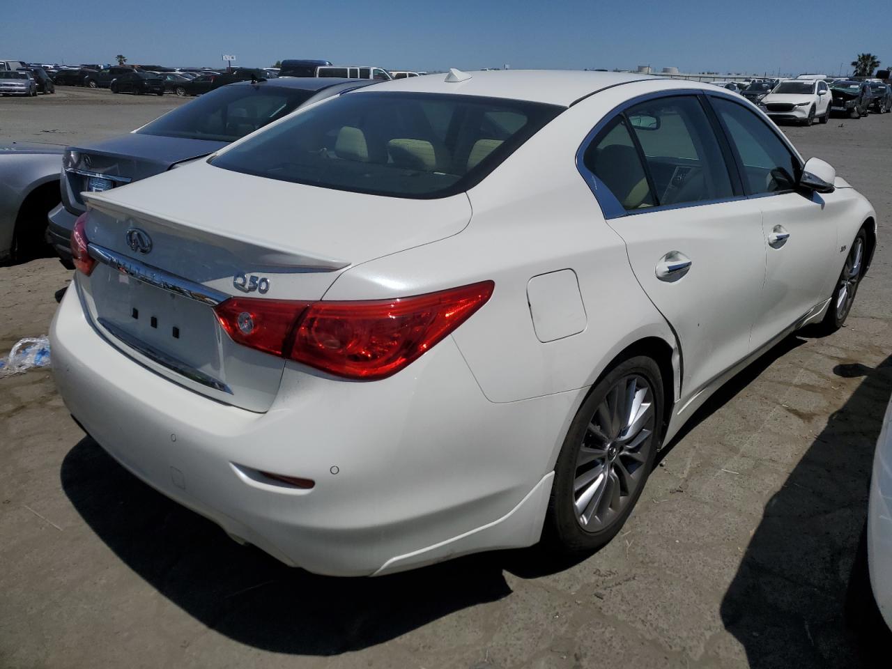 JN1EV7APXGM300985 2016 Infiniti Q50 Premium