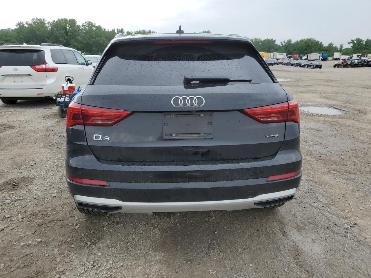 WA1AUCF37N1002061 2022 Audi Q3 Premium 40