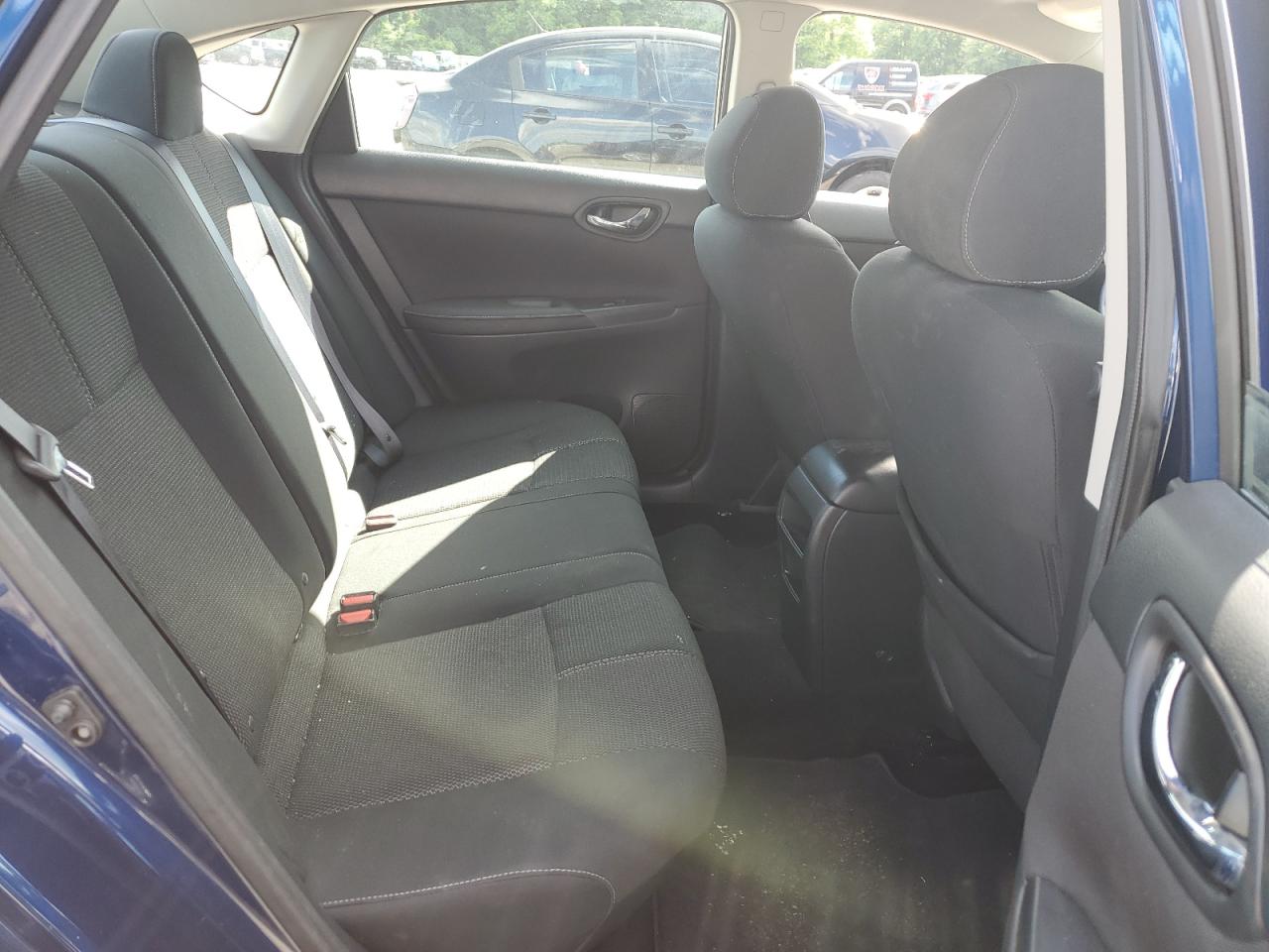 3N1AB7AP7JY329064 2018 Nissan Sentra S