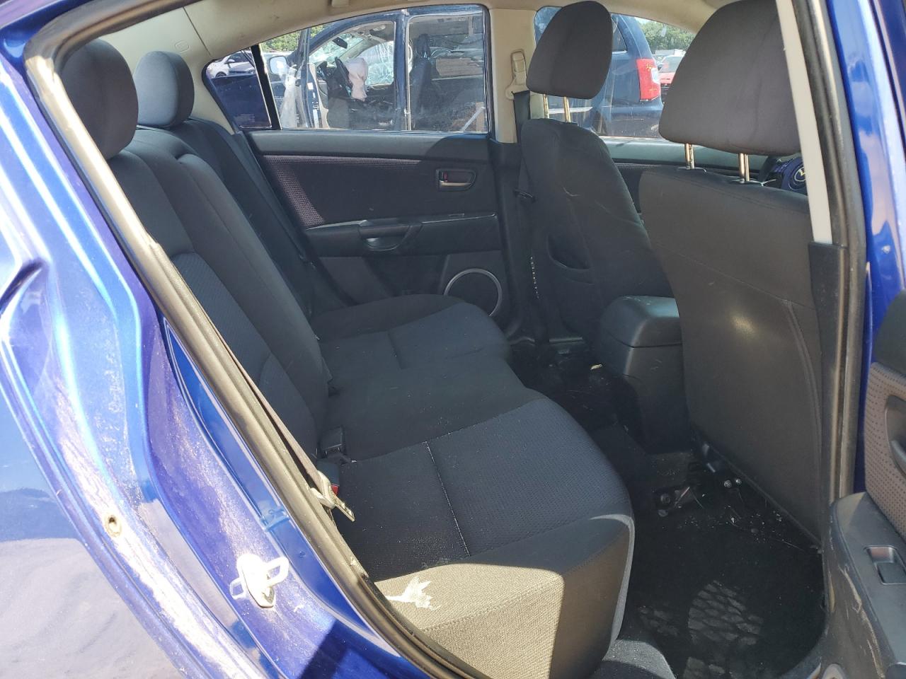 JM1BK323471720112 2007 Mazda 3 S