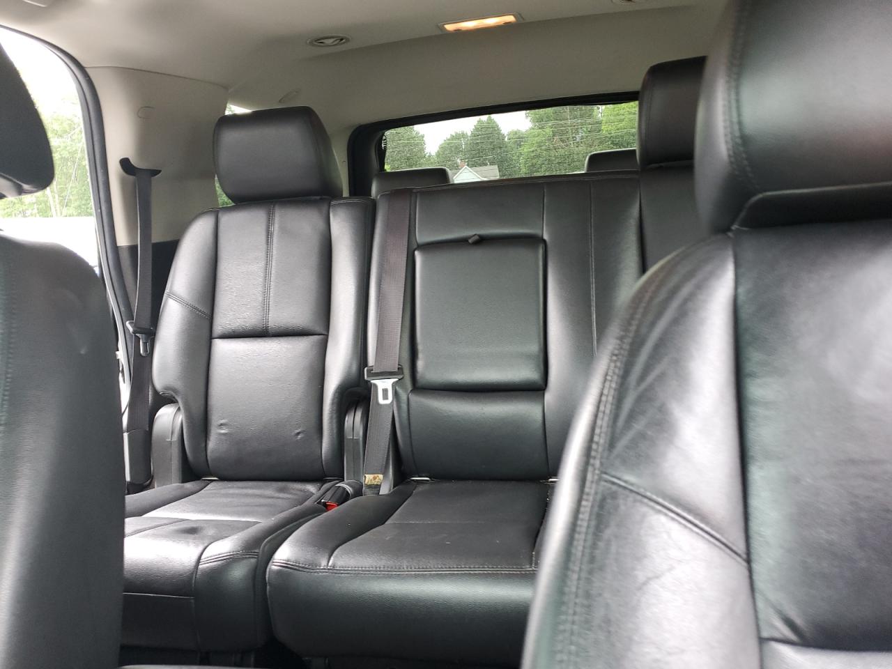 1GNSKBE01CR241290 2012 Chevrolet Tahoe K1500 Lt