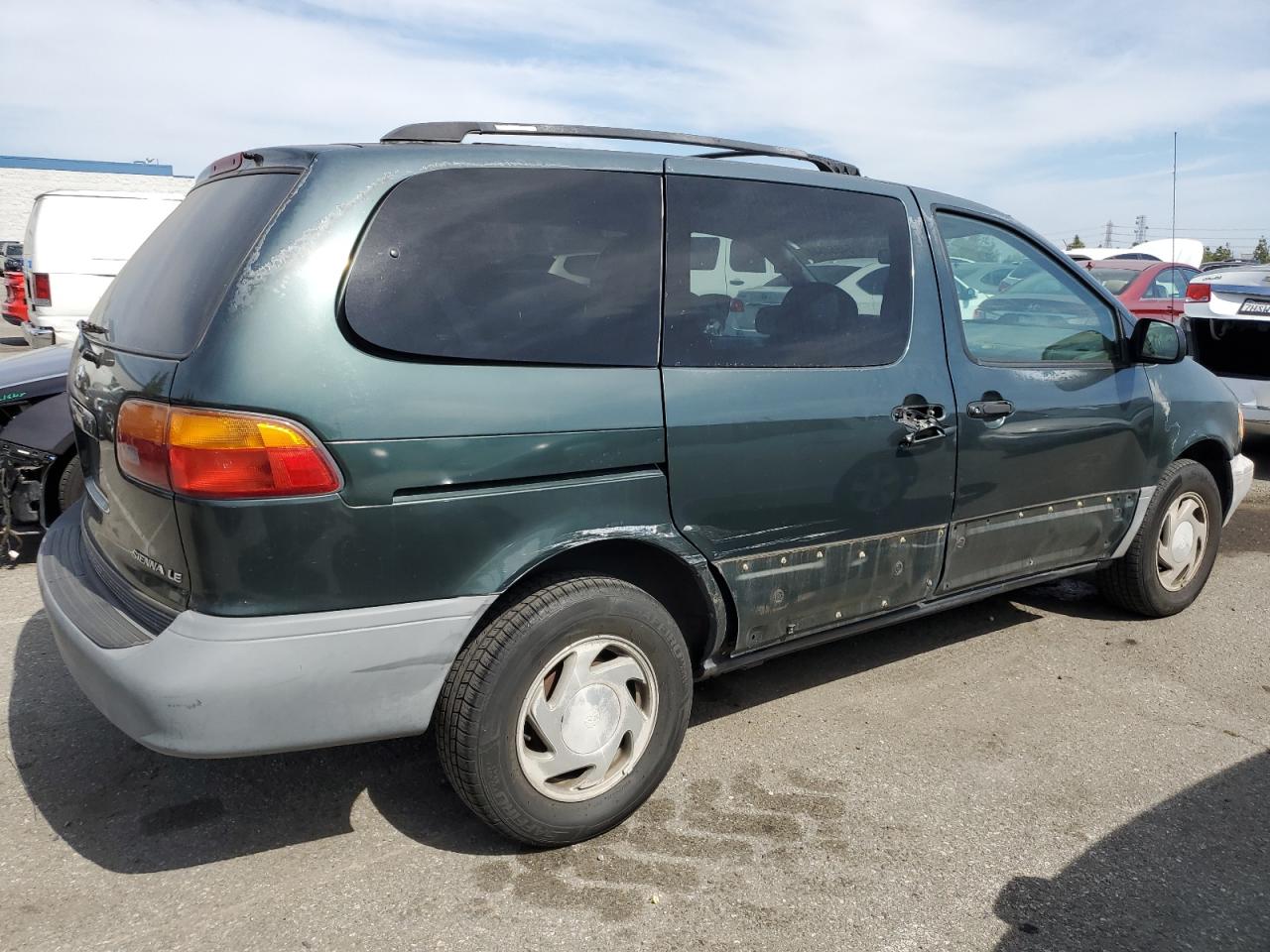 4T3ZF13C2XU168049 1999 Toyota Sienna Le