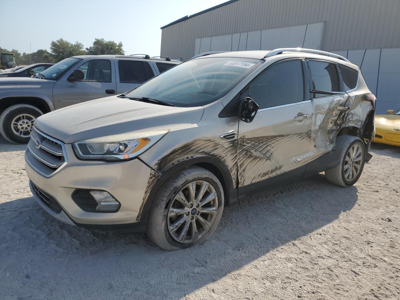 1FMCU0JD9HUD72925 2017 Ford Escape Titanium