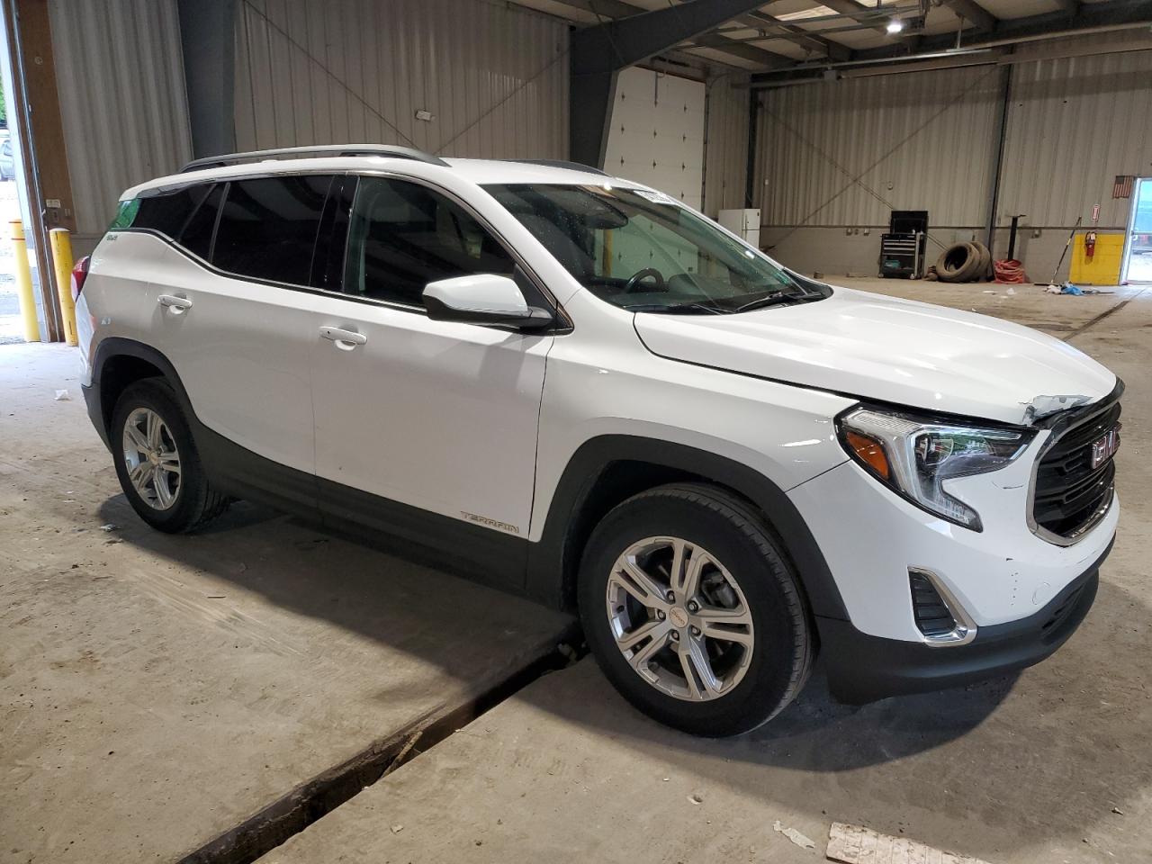 3GKALTEVXJL375565 2018 GMC Terrain Sle