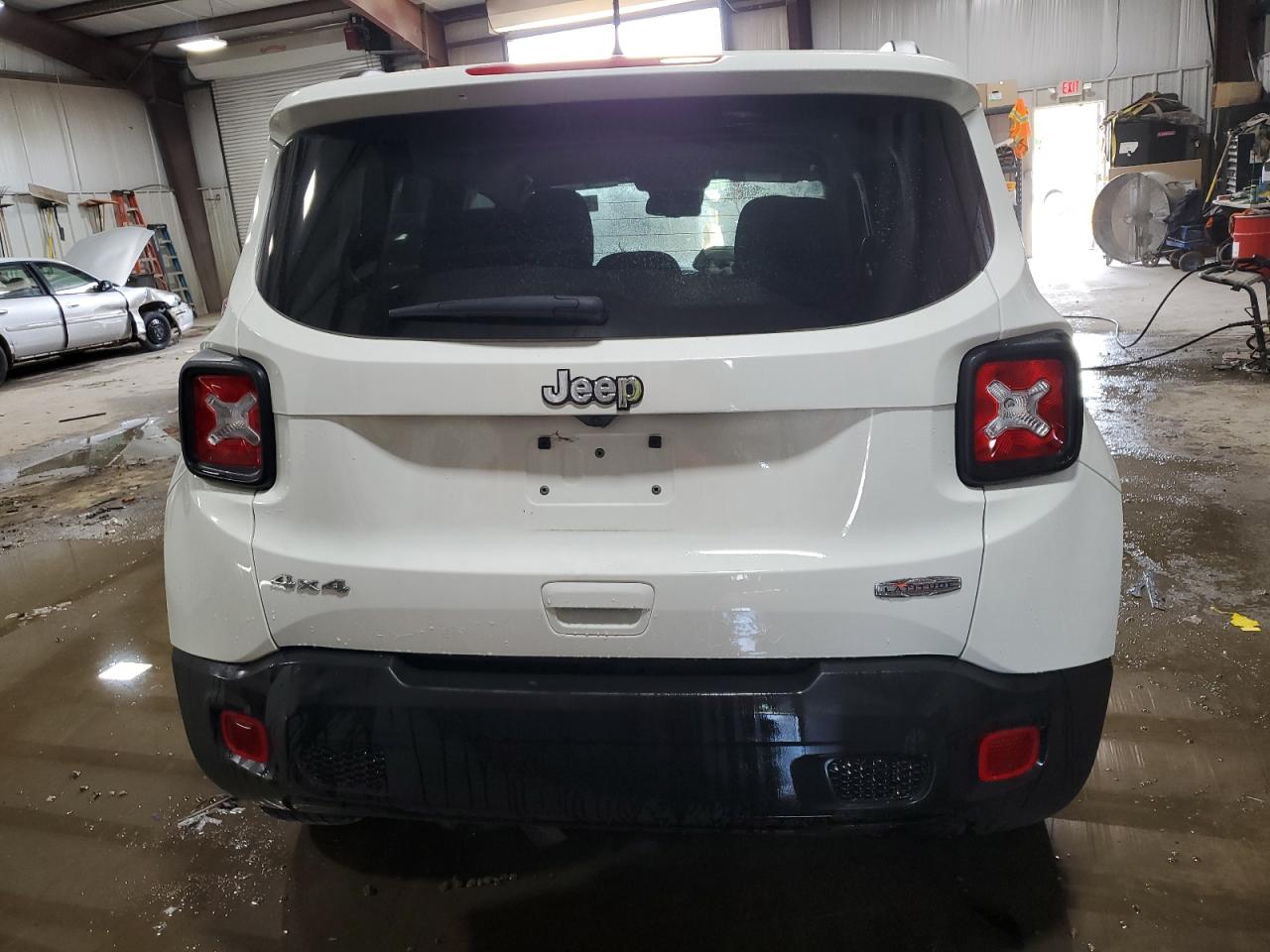 ZACNJDB14NPN45195 2022 Jeep Renegade Latitude