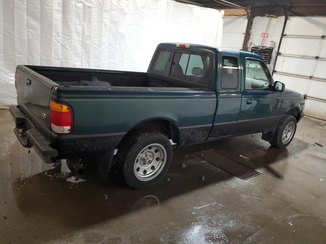 1FTYR14U2WTA00679 1998 Ford Ranger Super Cab