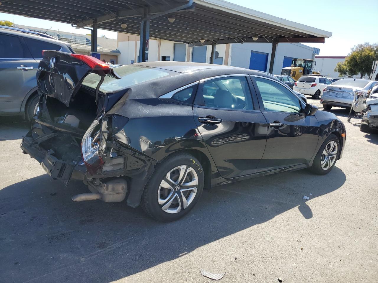 2HGFC2F55HH533518 2017 Honda Civic Lx