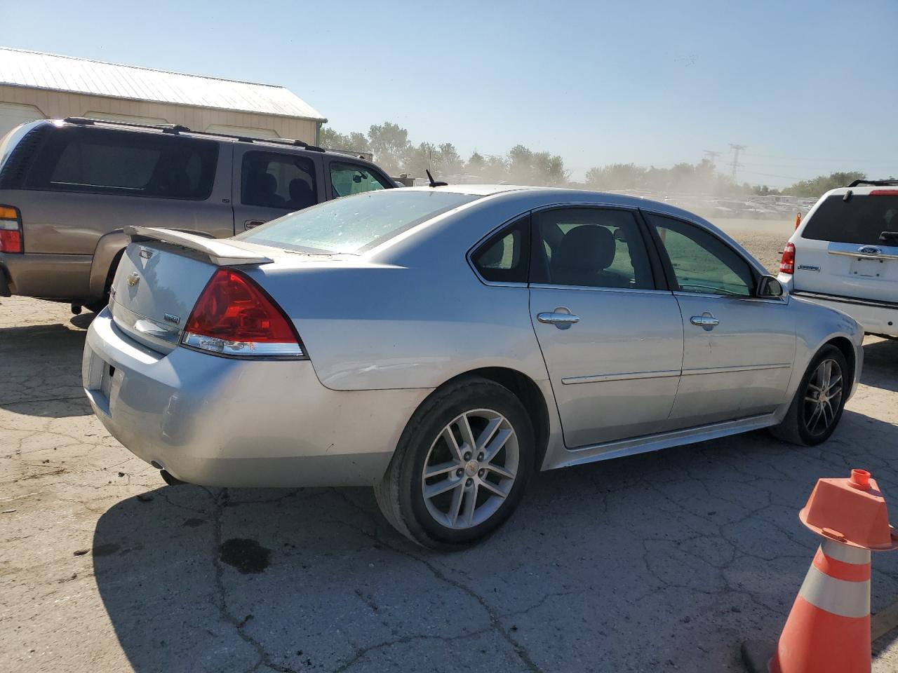 2G1WC5EM2A1268055 2010 Chevrolet Impala Ltz