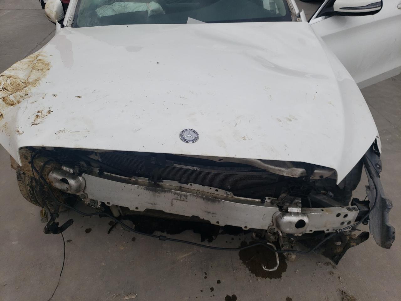 55SWF4KB8GU139723 2016 Mercedes-Benz C 300 4Matic