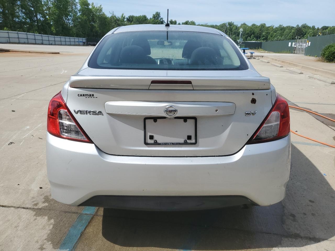 2018 Nissan Versa S vin: 3N1CN7APXJL840975