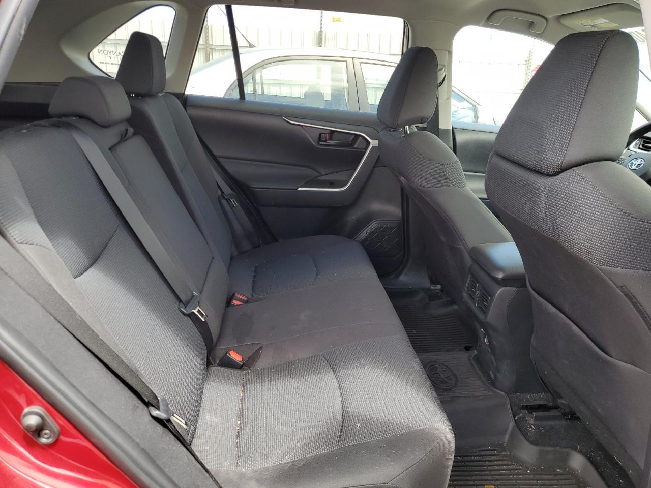 2T3H1RFV7NW196156 2022 Toyota Rav4 Le