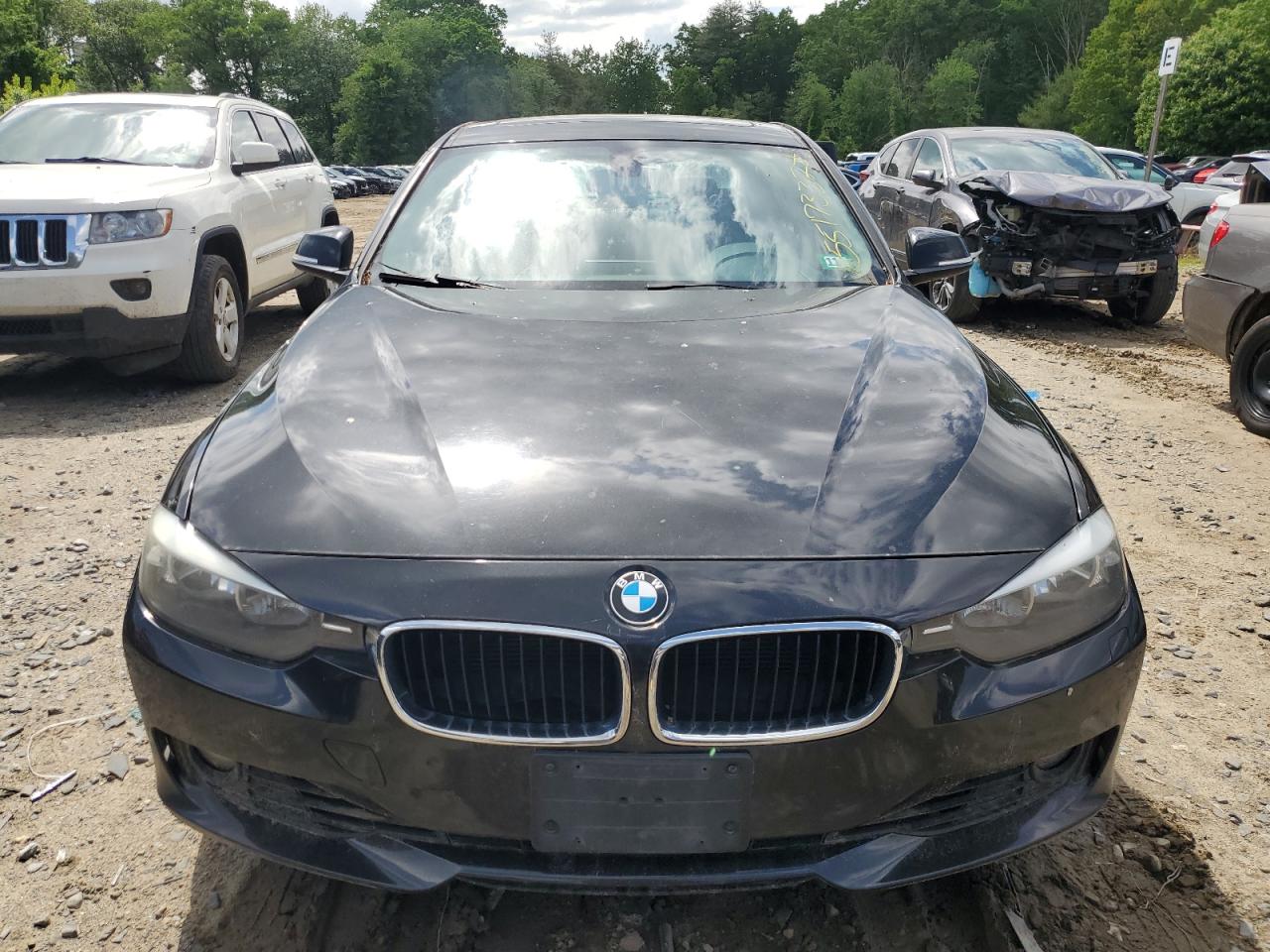 2013 BMW 328 Xi Sulev vin: WBA3B5G5XDNP40697