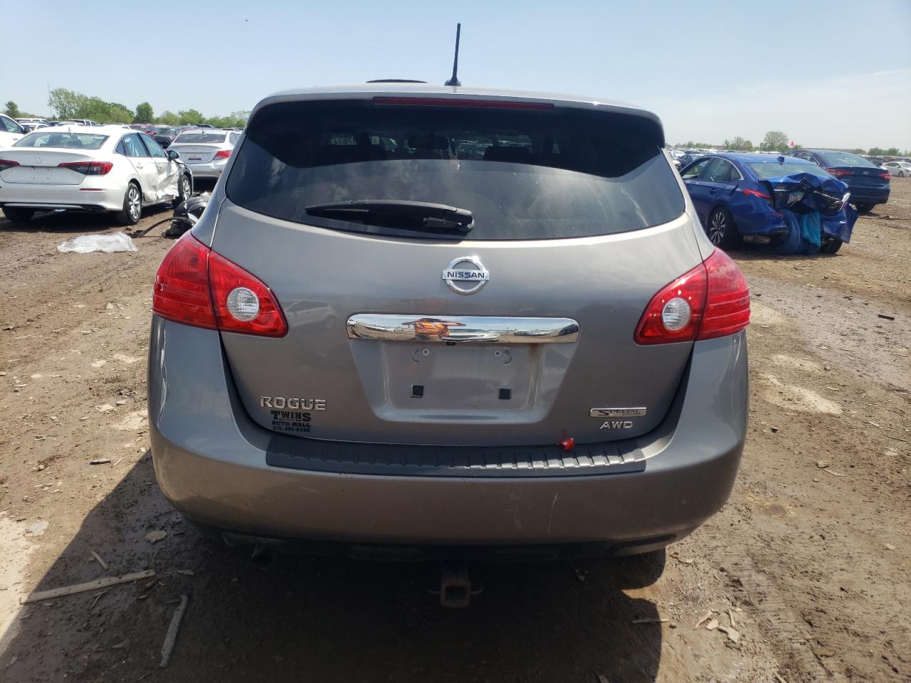JN8AS5MV6CW718420 2012 Nissan Rogue S