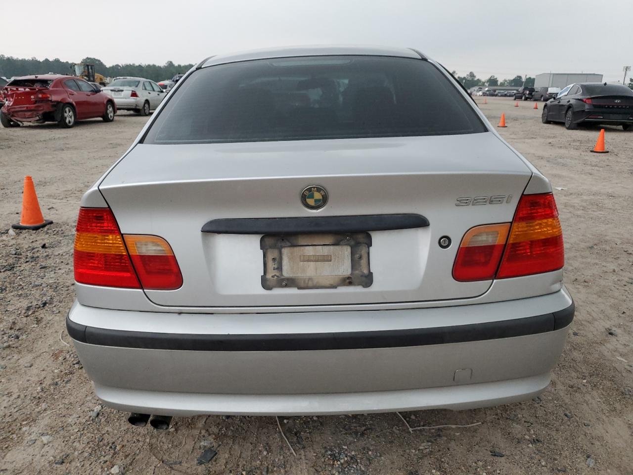 WBAET37444NJ44390 2004 BMW 325 I