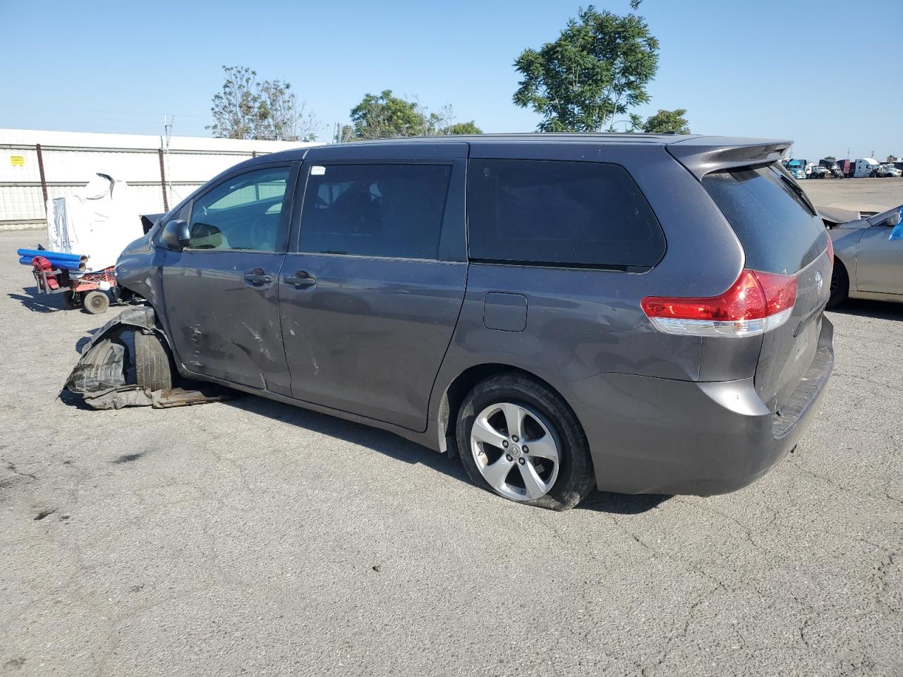 5TDKA3DC0BS004965 2011 Toyota Sienna Base