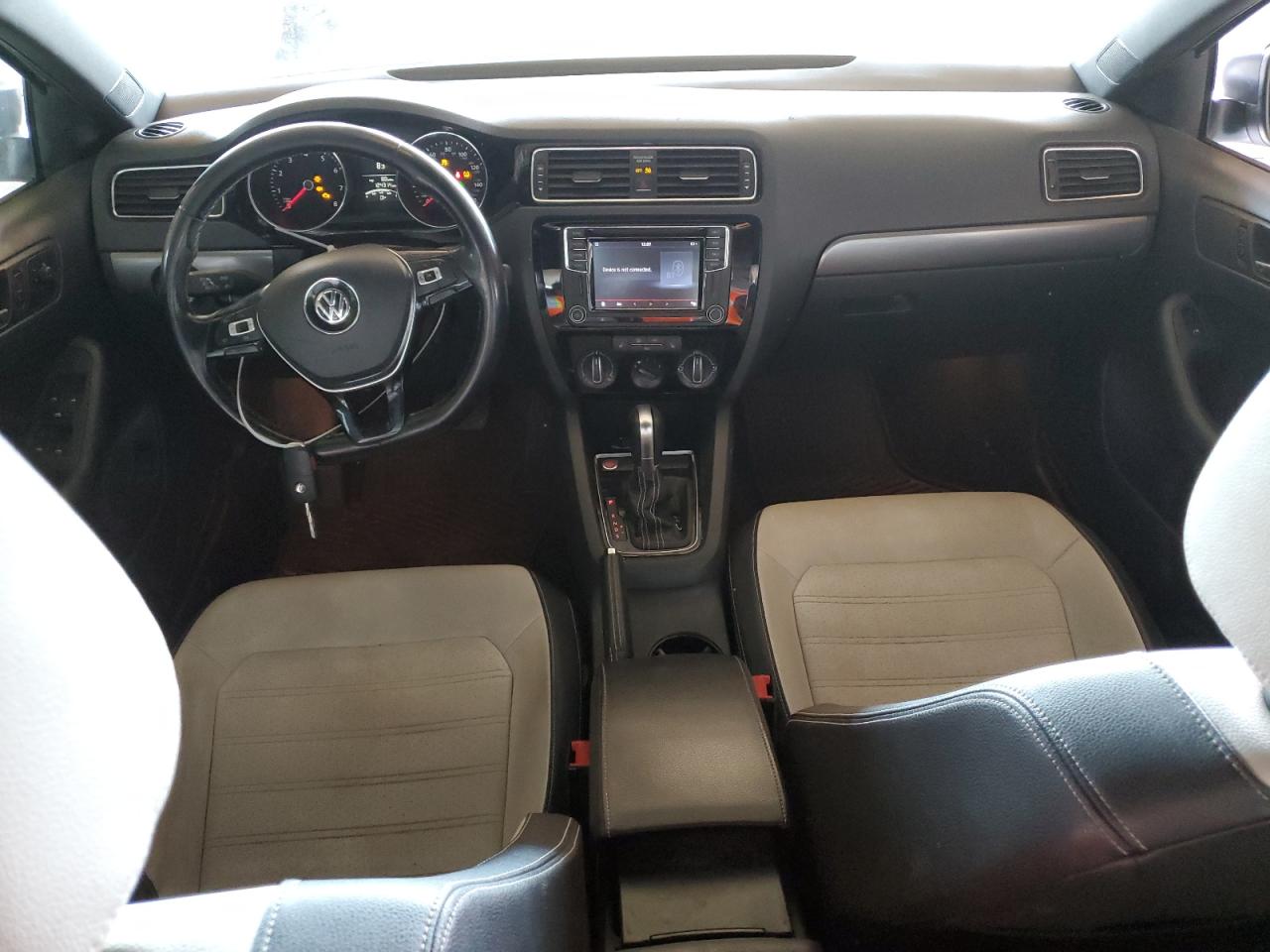 3VWD17AJ8GM355663 2016 Volkswagen Jetta Sport