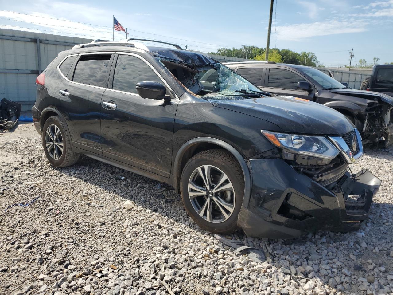 2019 Nissan Rogue S vin: JN8AT2MTXKW255609