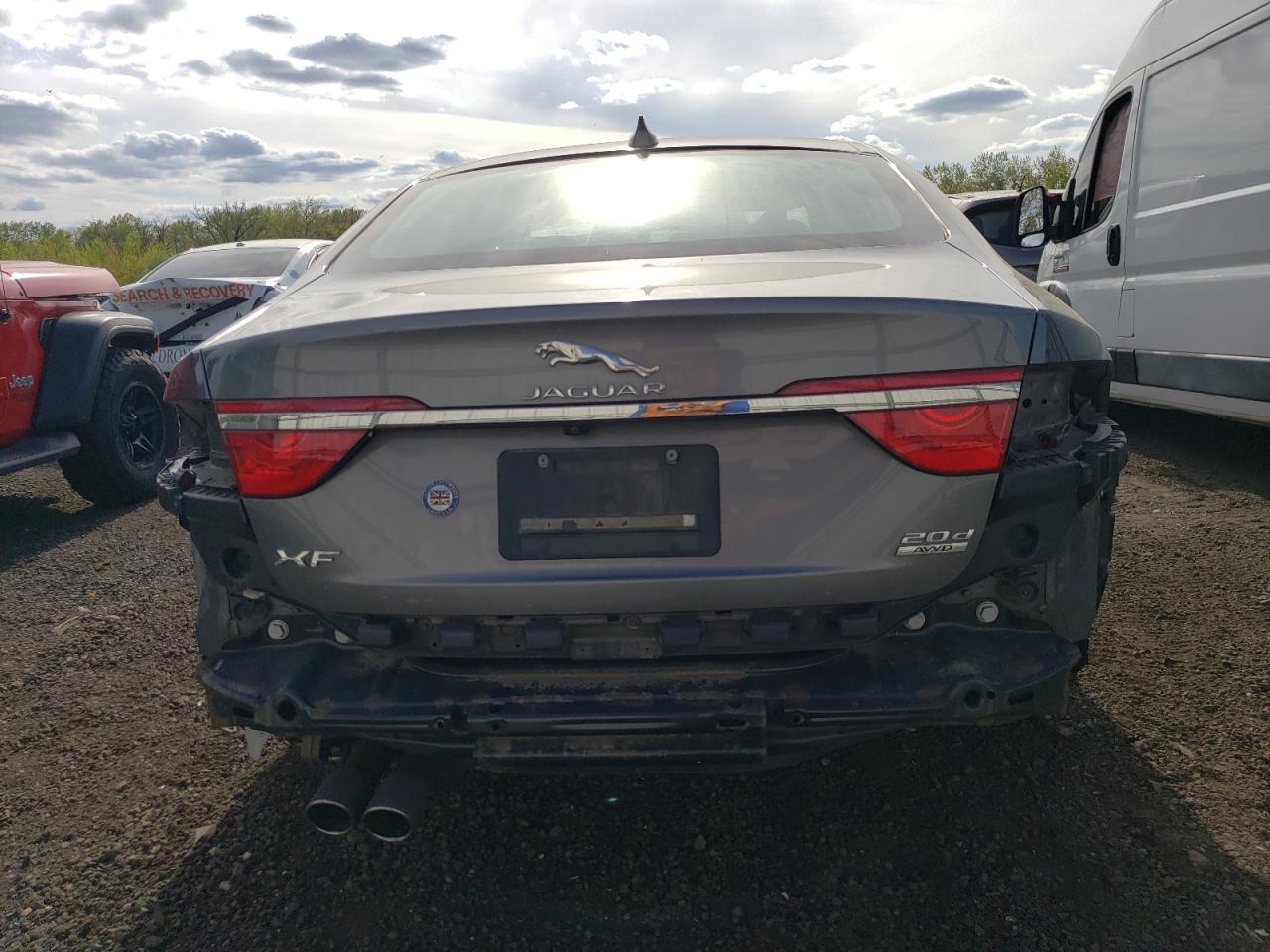 SAJBJ4BN2HCY51072 2017 Jaguar Xf Premium