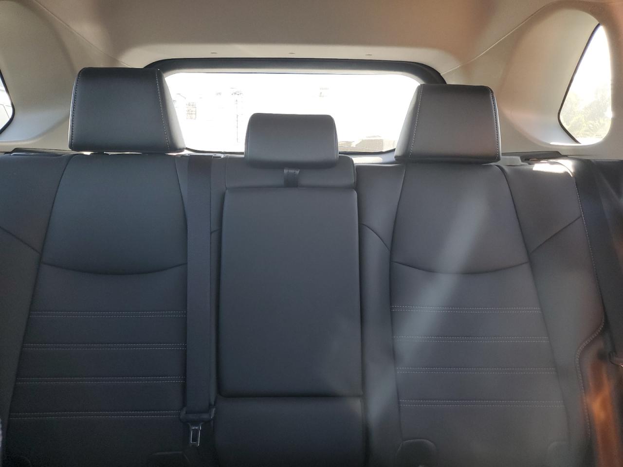 2T3B6RFV7MW029172 2021 Toyota Rav4 Xle Premium