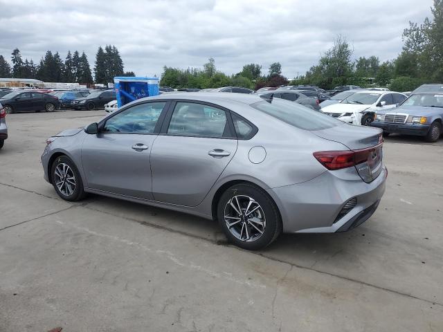 3KPF24AD3PE558763 Kia Forte LX 2