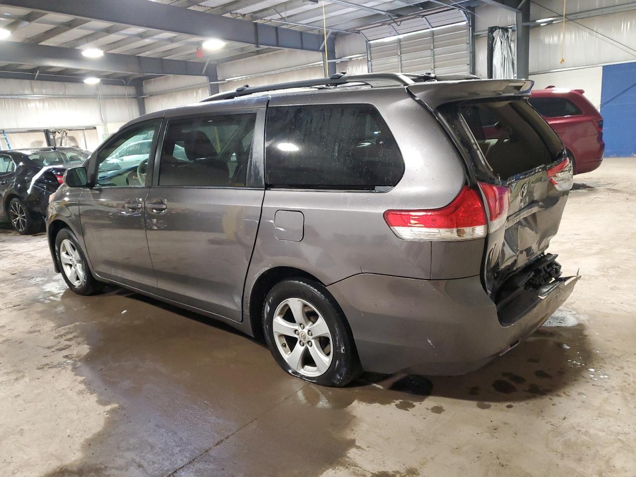 5TDKK3DC0CS244709 2012 Toyota Sienna Le