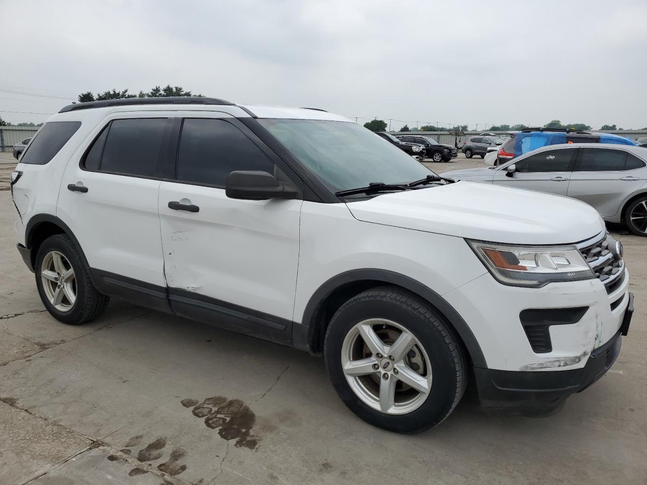 2018 Ford Explorer vin: 1FM5K7B87JGC69984