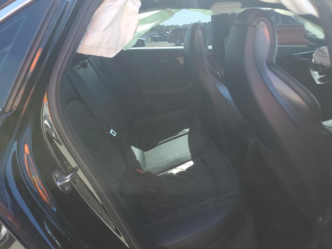 WAUB4AF48JA003184 2018 Audi S4 Premium Plus