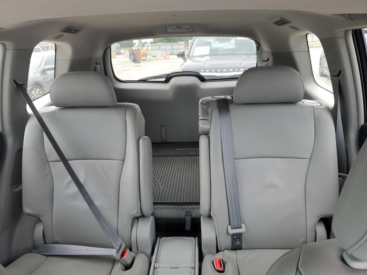 5TDYK3EH9AS017598 2010 Toyota Highlander Limited