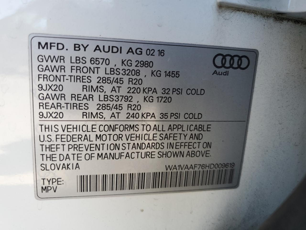 WA1VAAF76HD009619 2017 Audi Q7 Prestige