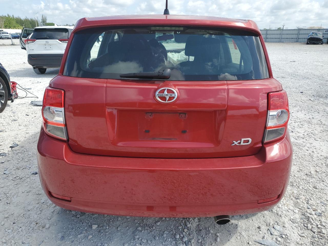 JTKKUPB46D1035463 2013 Toyota Scion Xd