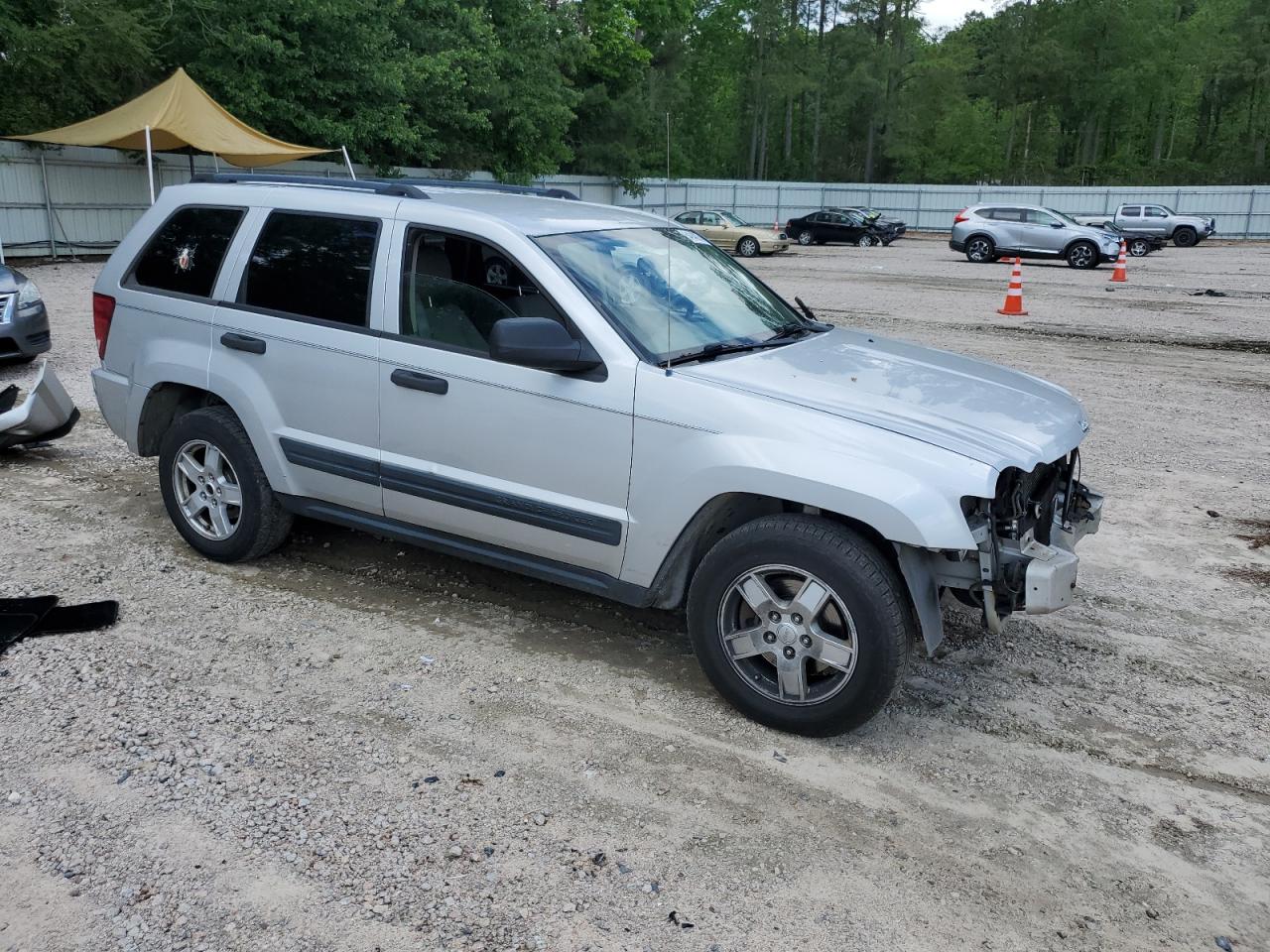 1J4GR48K05C674019 2005 Jeep Grand Cherokee Laredo