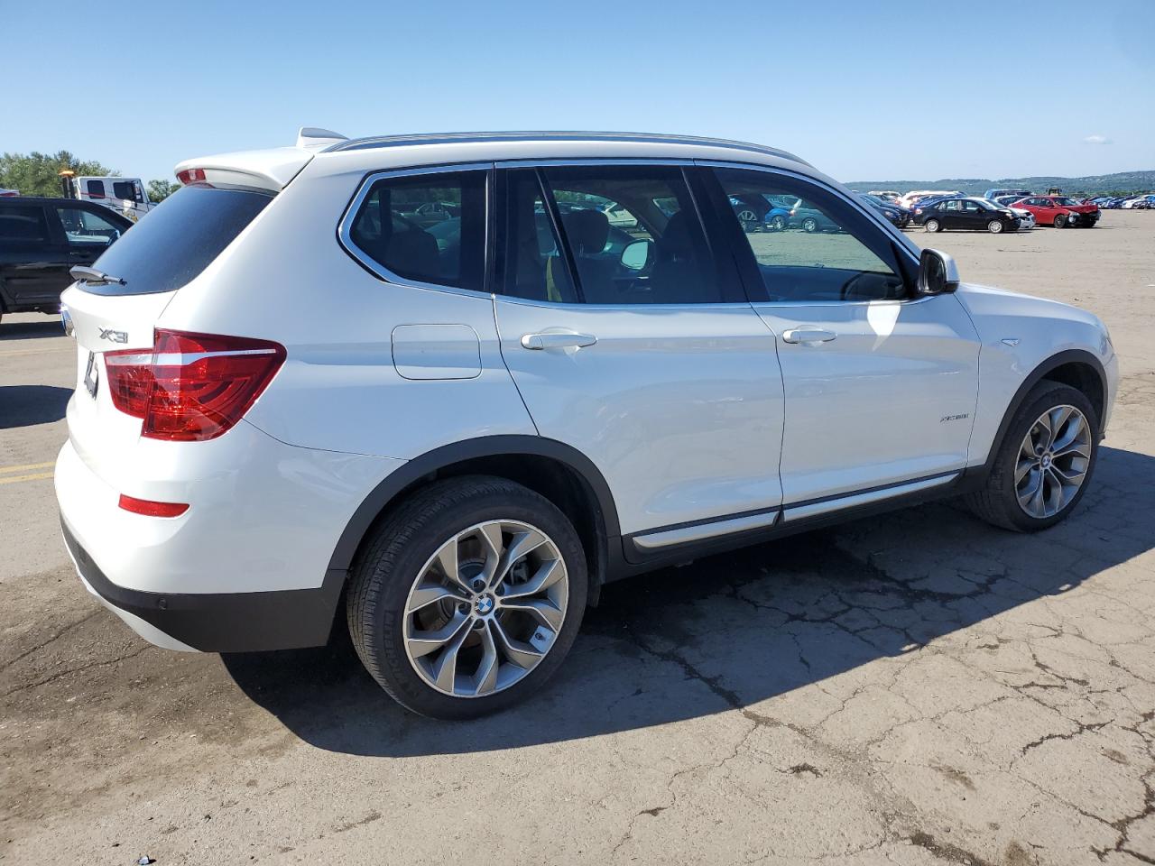 5UXWX9C50H0T13156 2017 BMW X3 xDrive28I