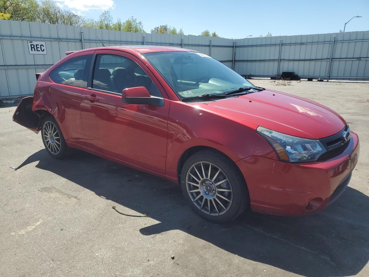 1FAHP33N99W141107 2009 Ford Focus Ses