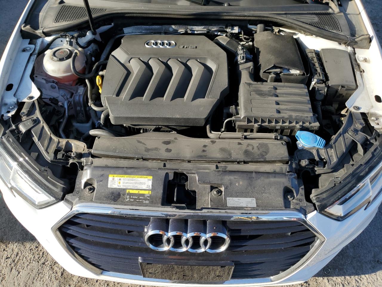 WAUAUGFF2J1002371 2018 Audi A3 Premium