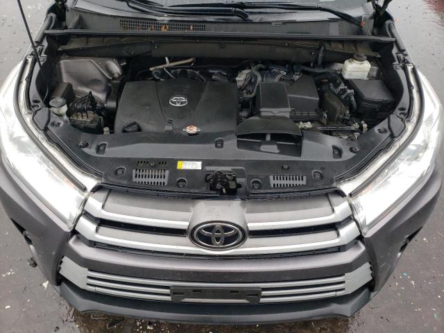 VIN 5TDBZRFH4KS722684 2019 Toyota Highlander, LE no.12