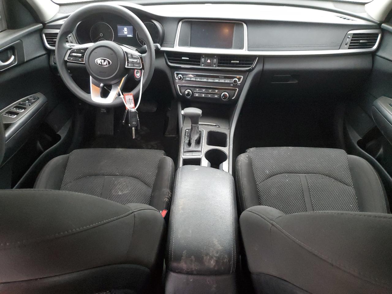 5XXGT4L32KG319064 2019 Kia Optima Lx