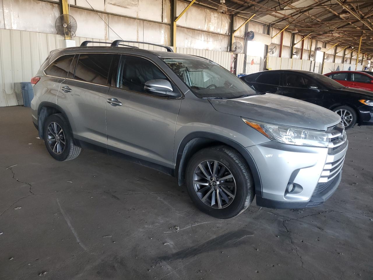 5TDJZRFH8KS576544 2019 Toyota Highlander Se