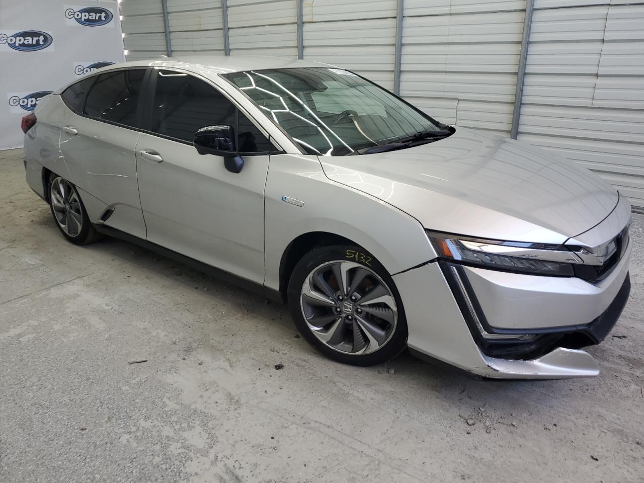 2018 Honda Clarity Touring vin: JHMZC5F33JC003275