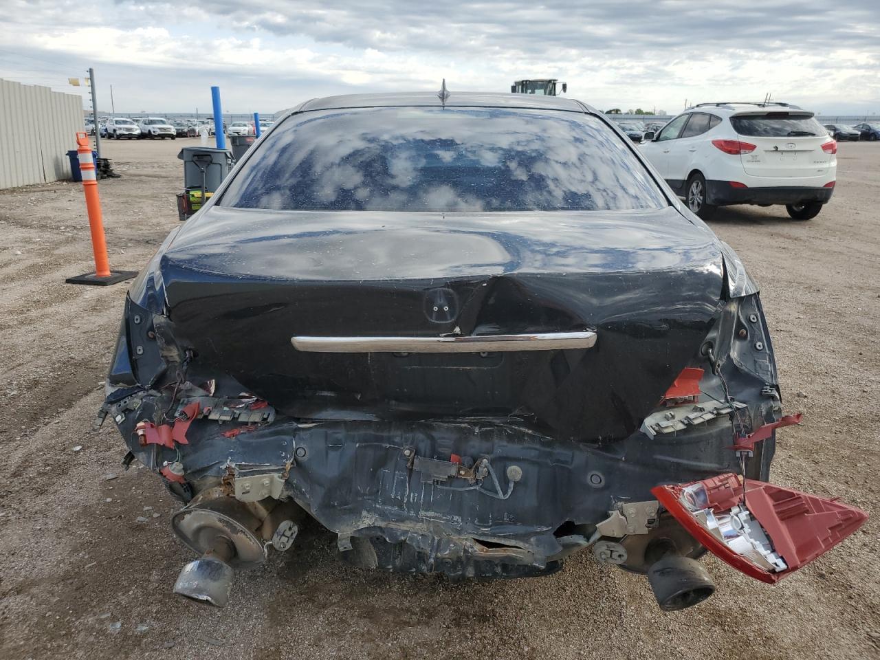 JH4KB16505C005635 2005 Acura Rl