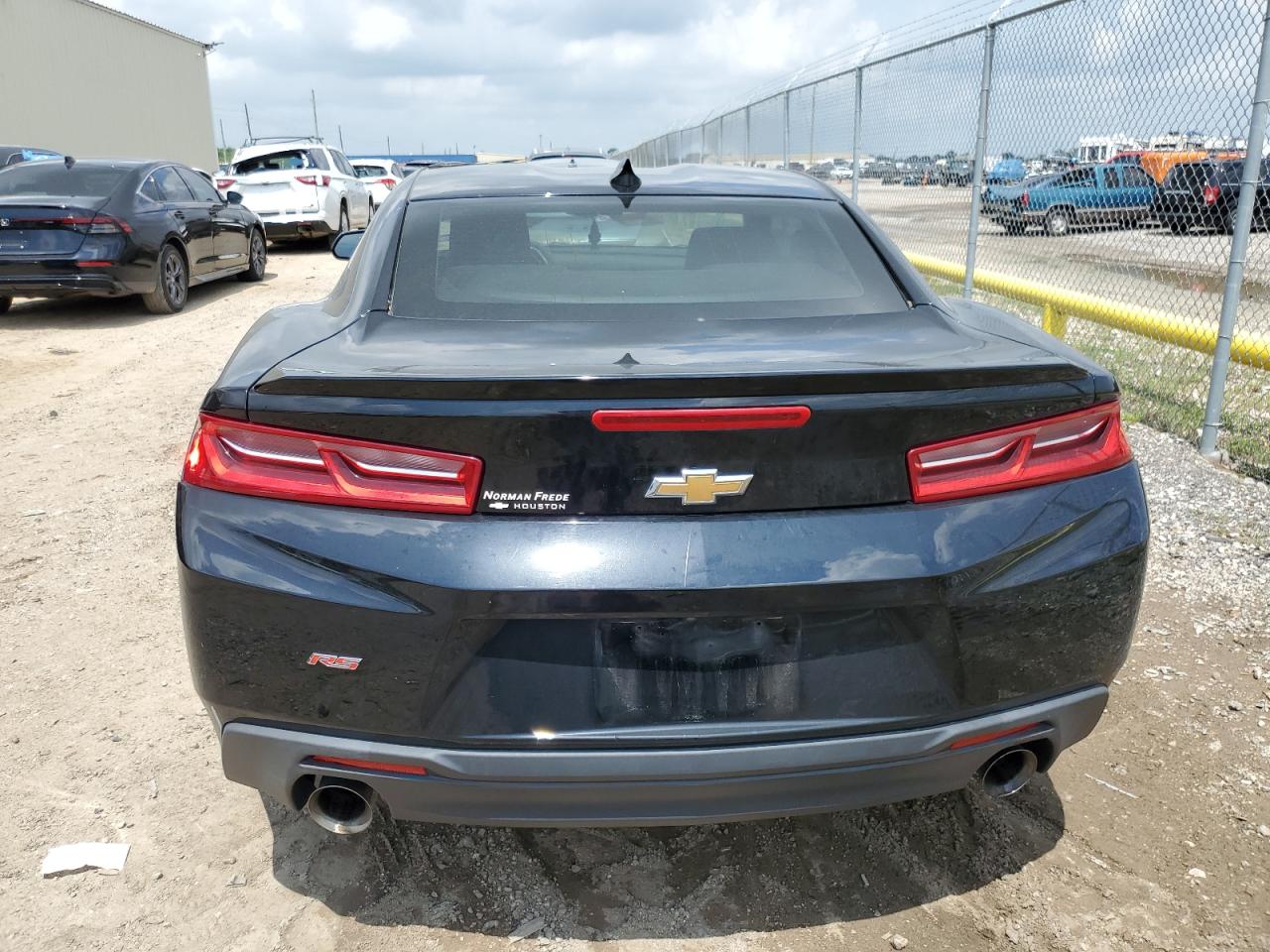 1G1FB1RS5J0170010 2018 Chevrolet Camaro Lt