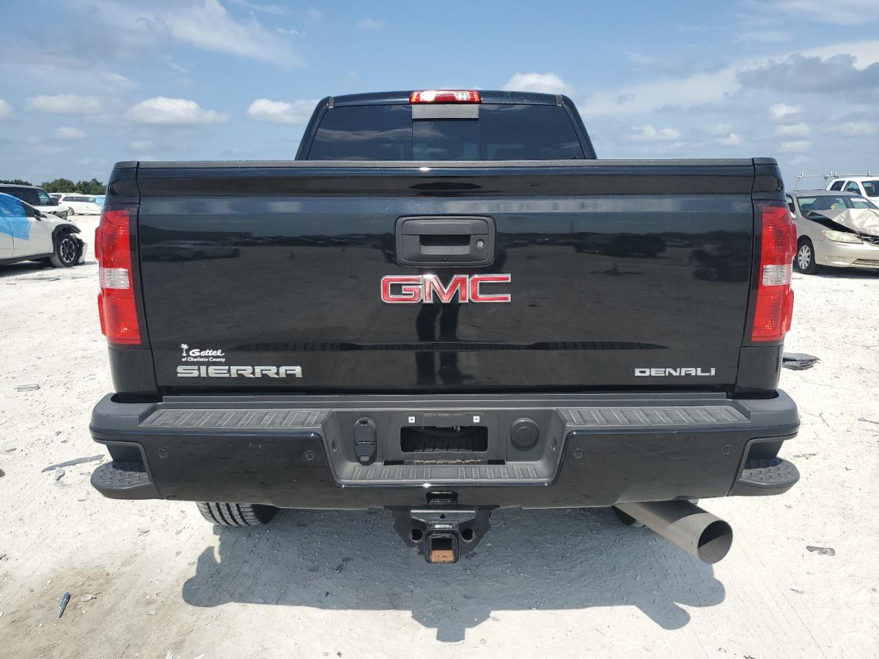 1GT12SEY1KF281931 2019 GMC Sierra K2500 Denali