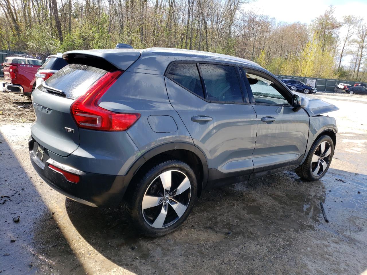 2020 Volvo Xc40 T5 Momentum vin: YV4162UK8L2273798