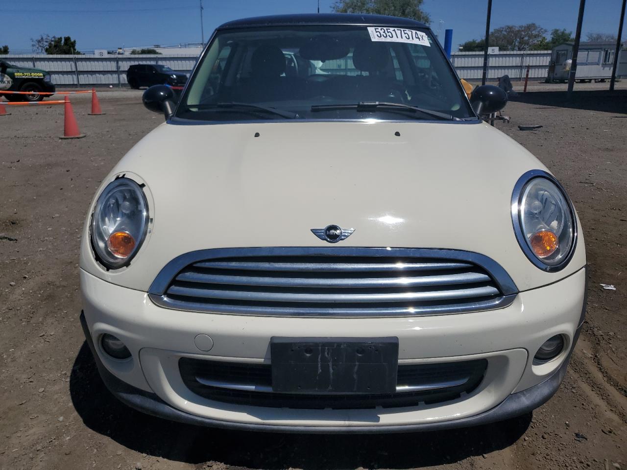 2013 Mini Cooper vin: WMWSU3C57DT687579