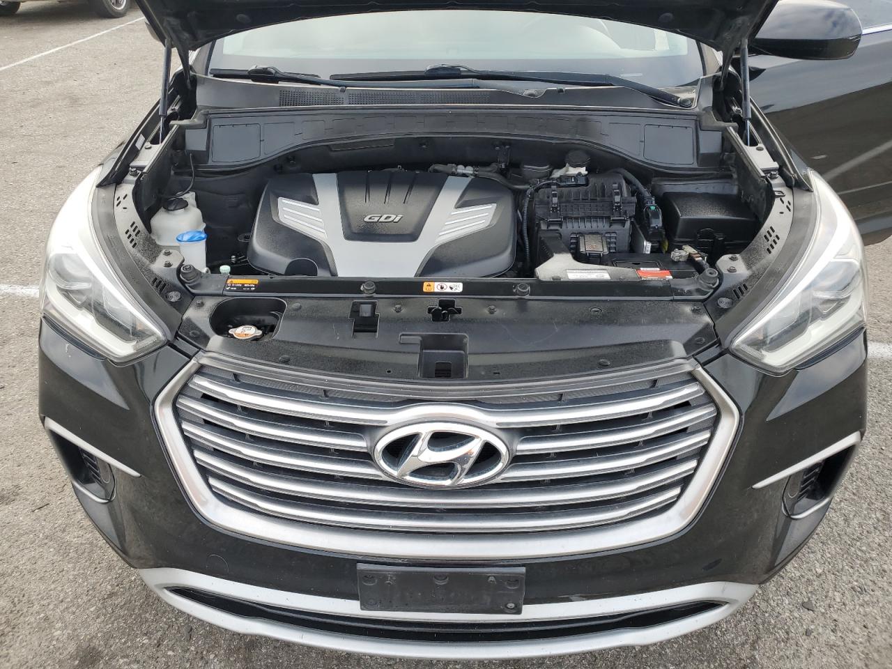 KM8SM4HFXJU275104 2018 Hyundai Santa Fe Se