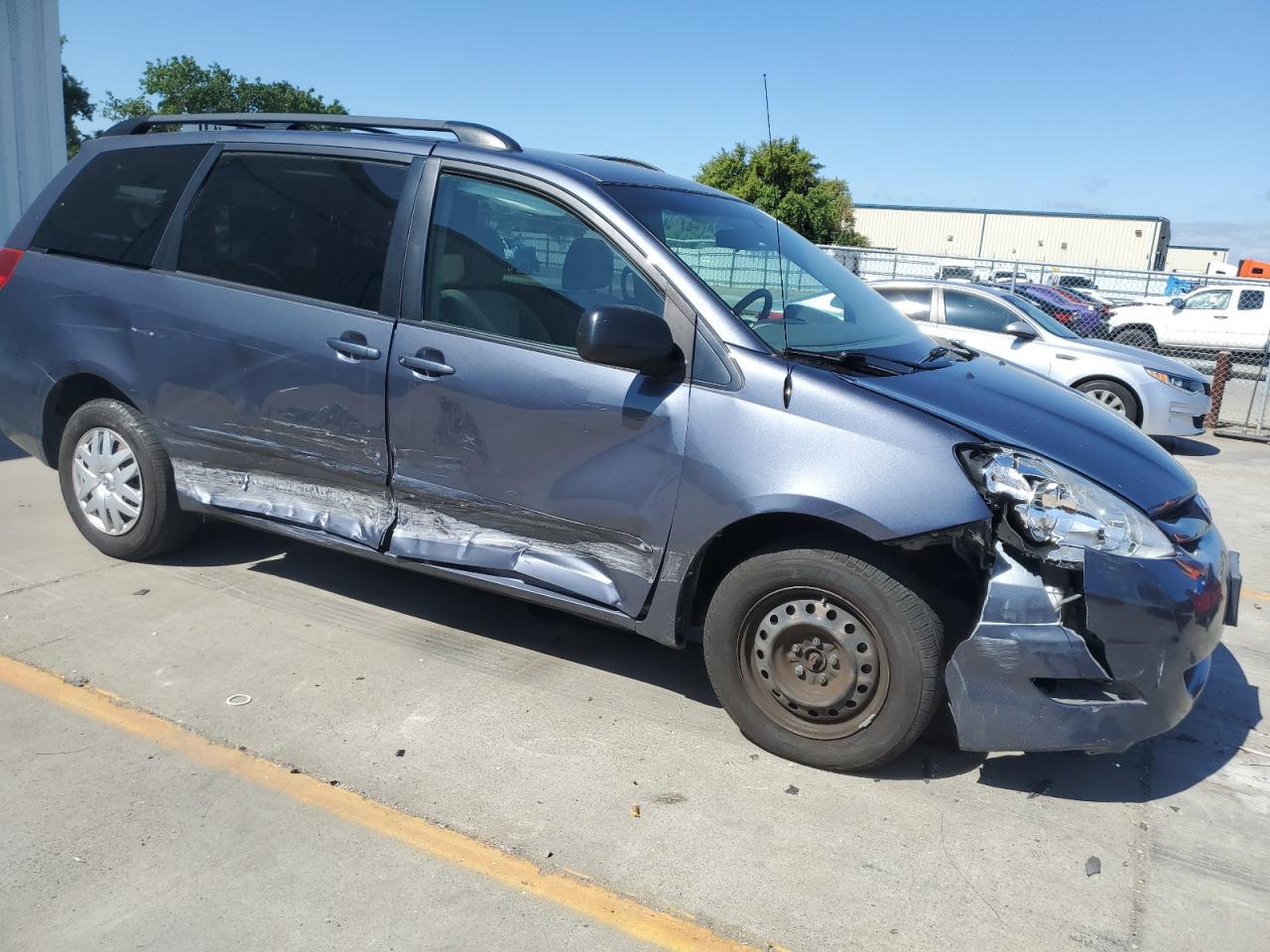 5TDZK23C49S275951 2009 Toyota Sienna Ce