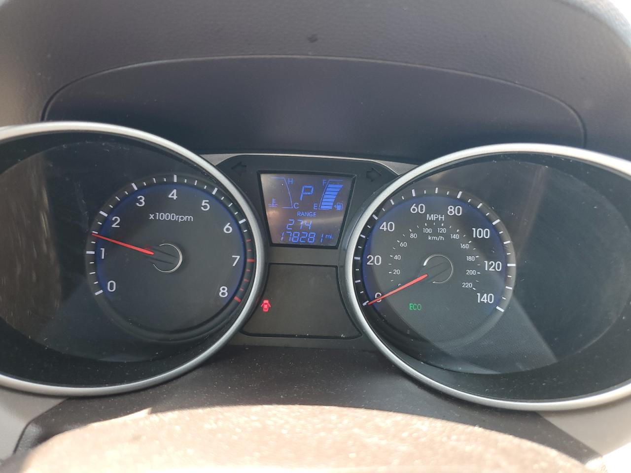 KM8JU3AC9CU469373 2012 Hyundai Tucson Gls