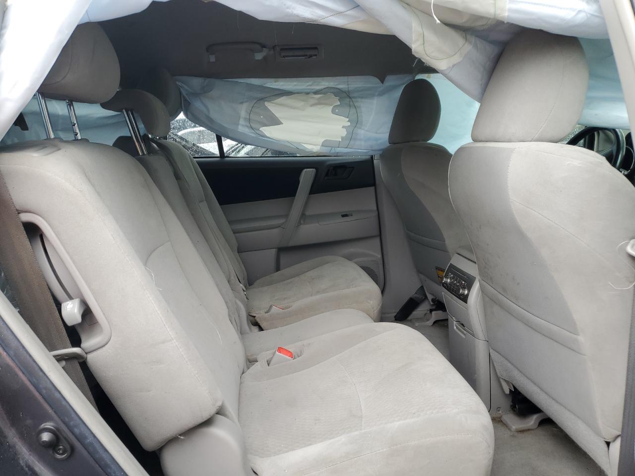 5TDZA3EH1AS006537 2010 Toyota Highlander