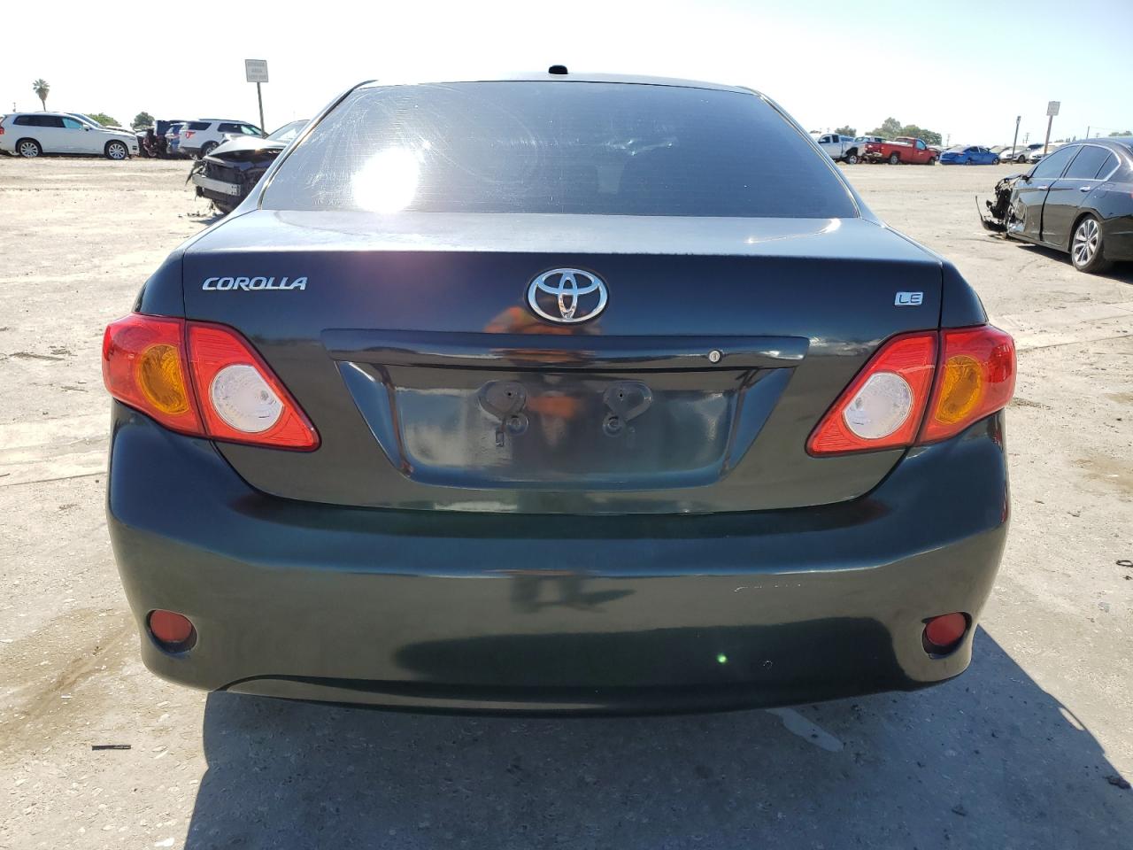 1NXBU4EE1AZ318045 2010 Toyota Corolla Base