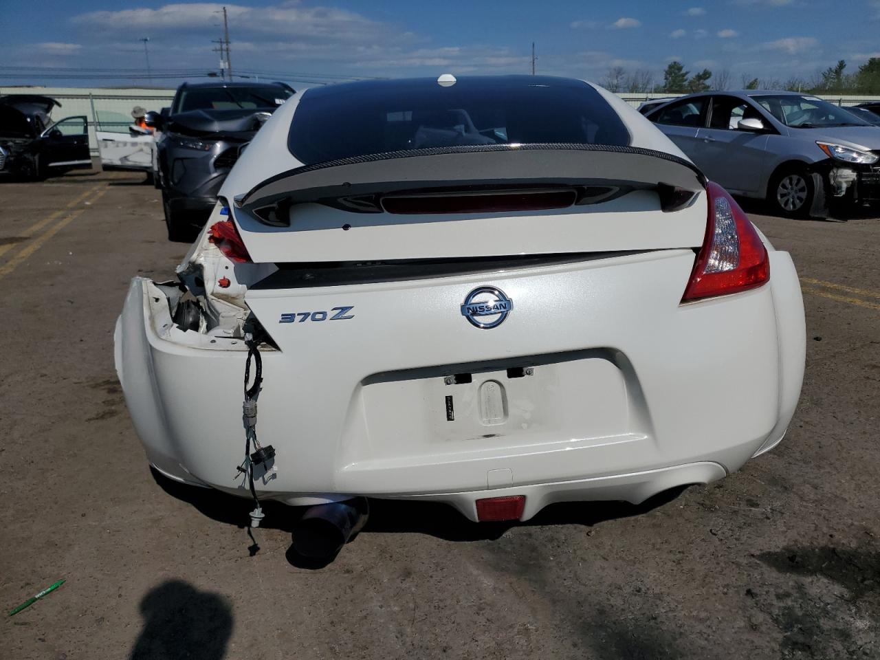 JN1AZ4EH7EM635560 2014 Nissan 370Z Base